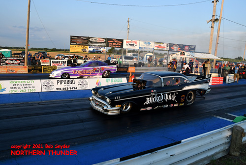Jim Chase - 'Wicked Quick' (near lane) 
vs Mary Reep - 'Grim Reeper' (far lane)